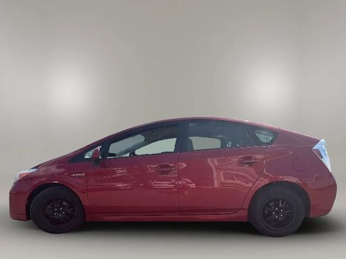 Used 2014 Toyota Prius Two FWD image 4
