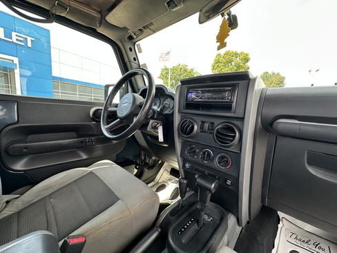 Used 2008 Jeep Wrangler X AWD/4WD image 28