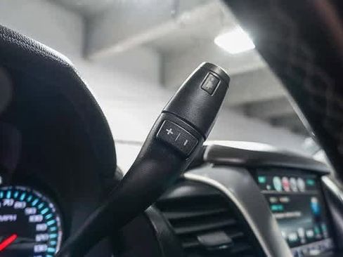 Used 2018 GMC Yukon SLE image 24