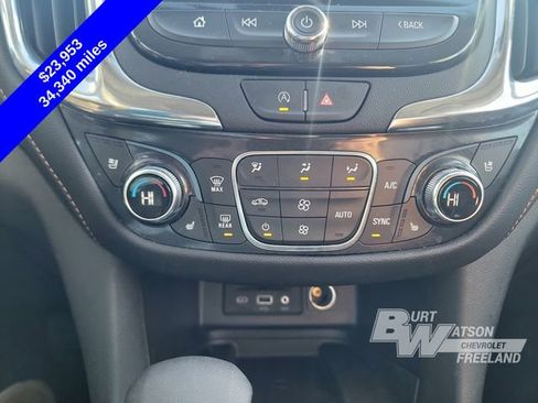 Used 2023 Chevrolet Equinox Premier image 16