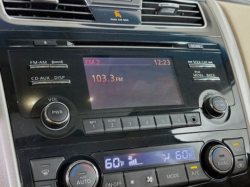 Used 2013 Nissan Altima 2.5 SL image 21