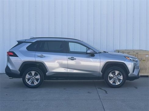 Used 2024 Toyota RAV4 XLE image 3