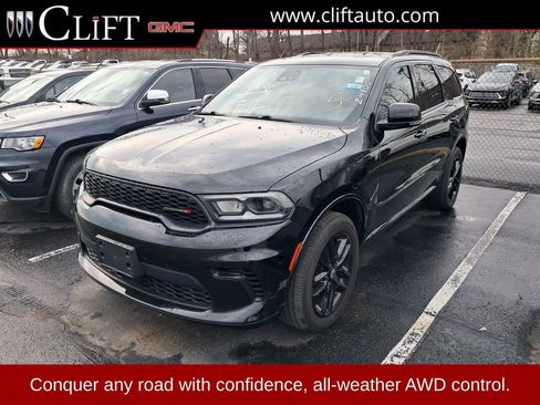 Used 2024 Dodge Durango GT image 1