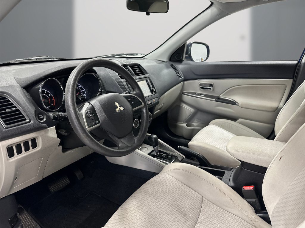 Used 2019 Mitsubishi Outlander Sport ES FWD image 13