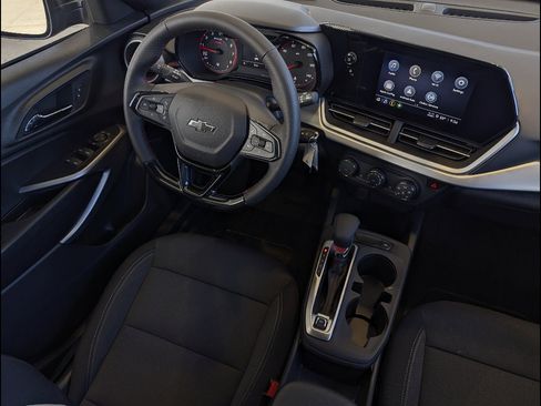 New 2026 Chevrolet Trax RS w/ Driver Confidence Package image 17