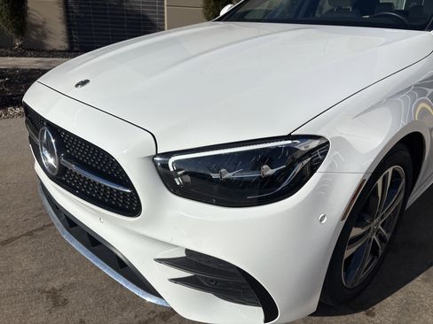 Used 2023 Mercedes-Benz E 350 4MATIC Sedan image 6