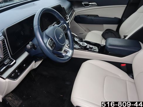 Used 2023 Kia Sportage EX image 16