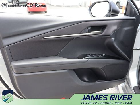 Used 2026 Toyota Camry LE FWD image 20