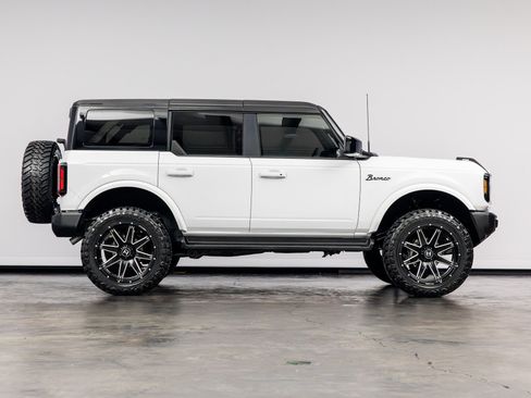 Used 2025 Ford Bronco Outer Banks AWD/4WD image 21