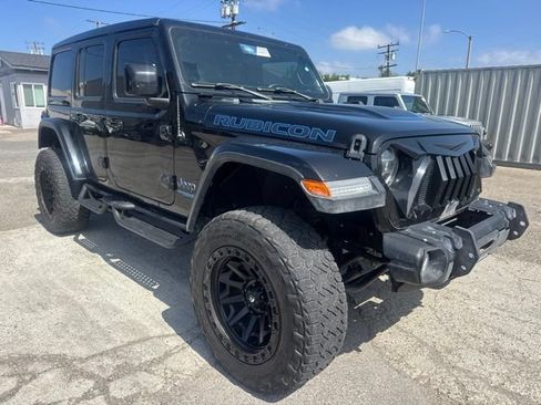 Used 2022 Jeep Wrangler Unlimited Rubicon 4xe w/ Cold Weather Group AWD/4WD image 3