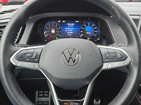 Used 2025 Volkswagen Atlas Peak Edition SE AWD/4WD image 27