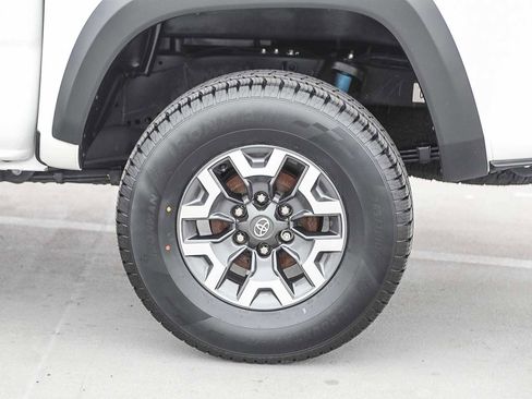 Certified 2023 Toyota Tacoma TRD Off-Road w/ Black Out Package (TMS) image 12