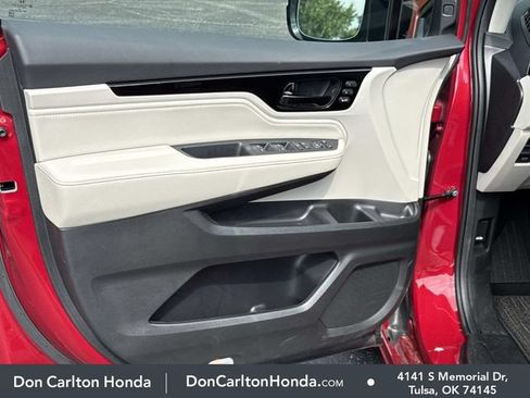 Used 2026 Honda Odyssey Elite image 11