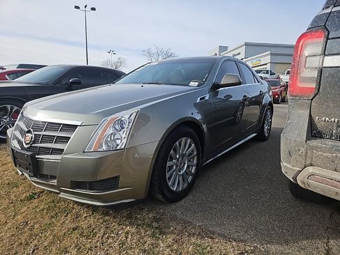 Used 2011 Cadillac CTS Luxury image 2