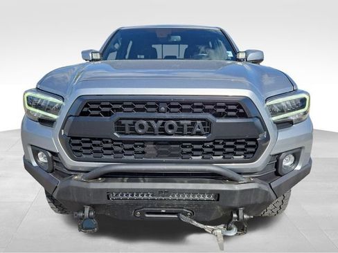Used 2023 Toyota Tacoma TRD Off-Road w/ Technology Package AWD/4WD image 4