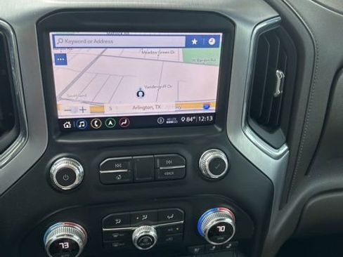 Used 2020 GMC Sierra 1500 SLT RWD image 10