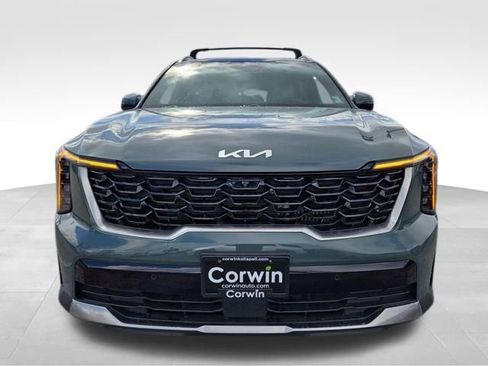 Used 2025 Kia Sorento SX Prestige image 4