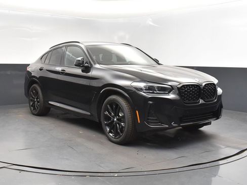 New 2025 BMW X4 xDrive30i image 1