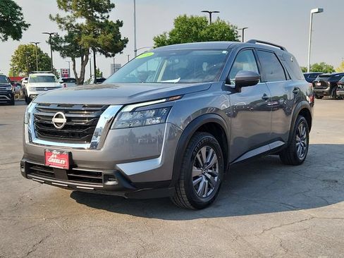 Certified 2024 Nissan Pathfinder SV AWD/4WD image 4