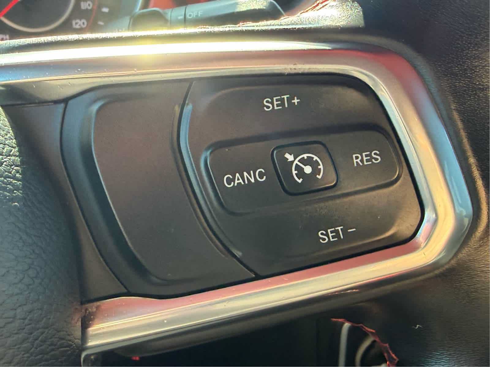Used 2018 Jeep Wrangler Unlimited Rubicon AWD/4WD image 13