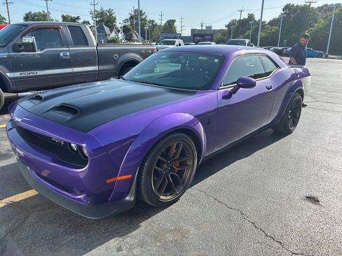 Used 2019 Dodge Challenger SRT Hellcat Redeye RWD image 1