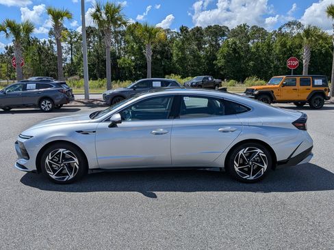 Used 2024 Hyundai Sonata SEL w/ Convenience Package image 7