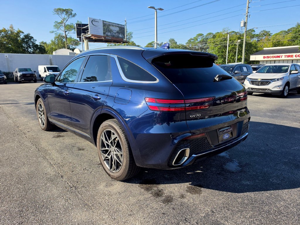 Used 2022 Genesis GV70 2.5T w/ Select Package AWD/4WD image 2
