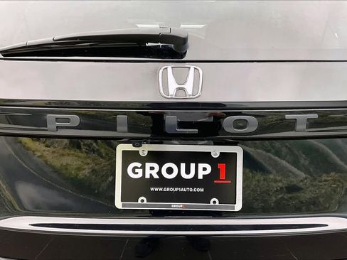 Used 2024 Honda Pilot Touring image 33