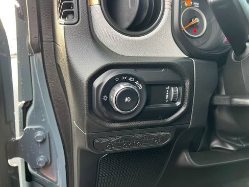 Used 2026 Jeep Wrangler Sport AWD/4WD image 13