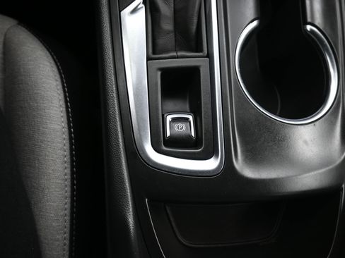 Used 2024 Chevrolet Equinox LS image 39