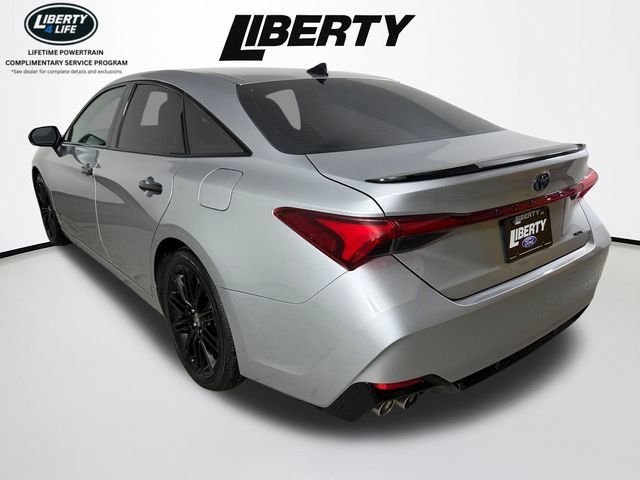 Used 2021 Toyota Avalon XSE FWD image 5