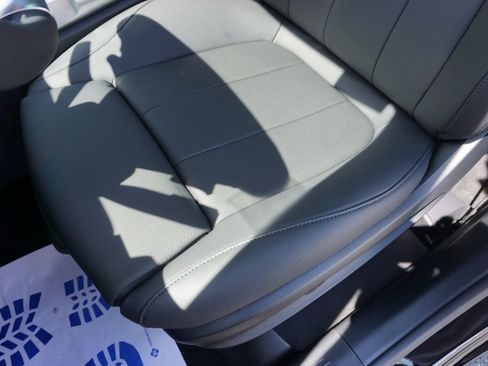 New 2025 Mercedes-Benz GLB 250 4MATIC image 43