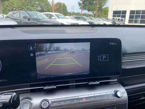 Certified 2024 Hyundai Kona SEL w/ Convenience Package AWD/4WD image 12