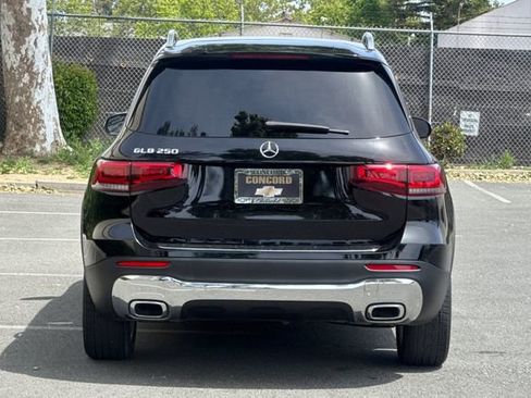 Used 2022 Mercedes-Benz GLB 250 image 5
