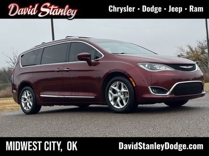 Used 2018 Chrysler Pacifica Touring-L Plus w/ Tire & Wheel Group