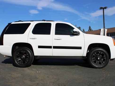 Used 2013 GMC Yukon SLT AWD/4WD image 40
