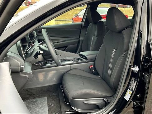 New 2026 Hyundai Elantra SEL Sport Premium w/ Cargo Package FWD image 9