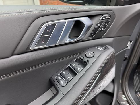 New 2027 BMW X7 xDrive40i w/ Executive Package AWD/4WD image 12