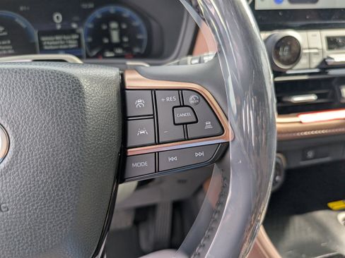 New 2026 Toyota Grand Highlander AWD Hybrid image 19