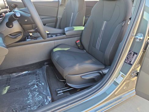 New 2026 Hyundai Elantra SEL Sport Premium image 16