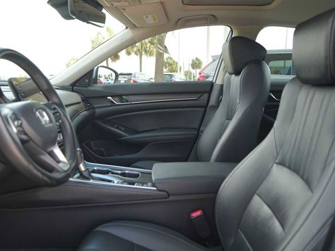 Used 2022 Honda Accord EX-L image 11