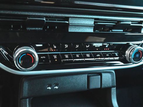 Used 2024 Honda Prologue EX image 23