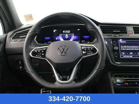 Used 2022 Volkswagen Tiguan SE R-Line image 22