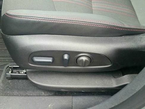 Used 2024 Chevrolet Equinox RS AWD/4WD image 10