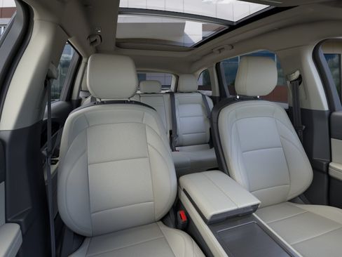 New 2026 Lincoln Nautilus Premier w/ Equipment Group 102A AWD/4WD image 10