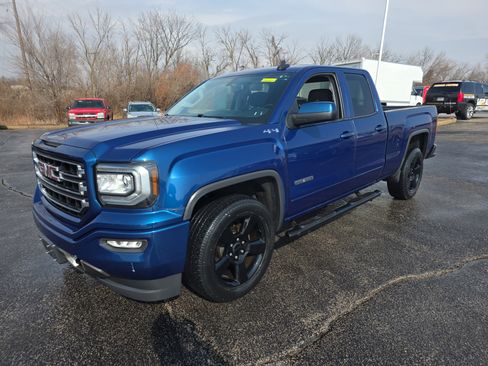 Used 2017 GMC Sierra 1500 SLE w/ SLE Value Package image 7