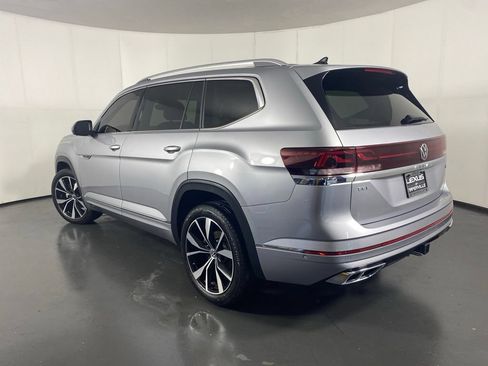 Used 2025 Volkswagen Atlas SEL Premium R-Line AWD/4WD image 10