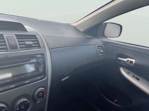Used 2012 Toyota Corolla S FWD image 3