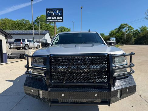 Used 2018 Chevrolet Silverado 1500 LTZ w/ LTZ Plus Package AWD/4WD image 4