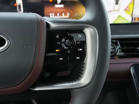 New 2026 INFINITI QX80 Autograph w/ Premium Cargo Package image 16